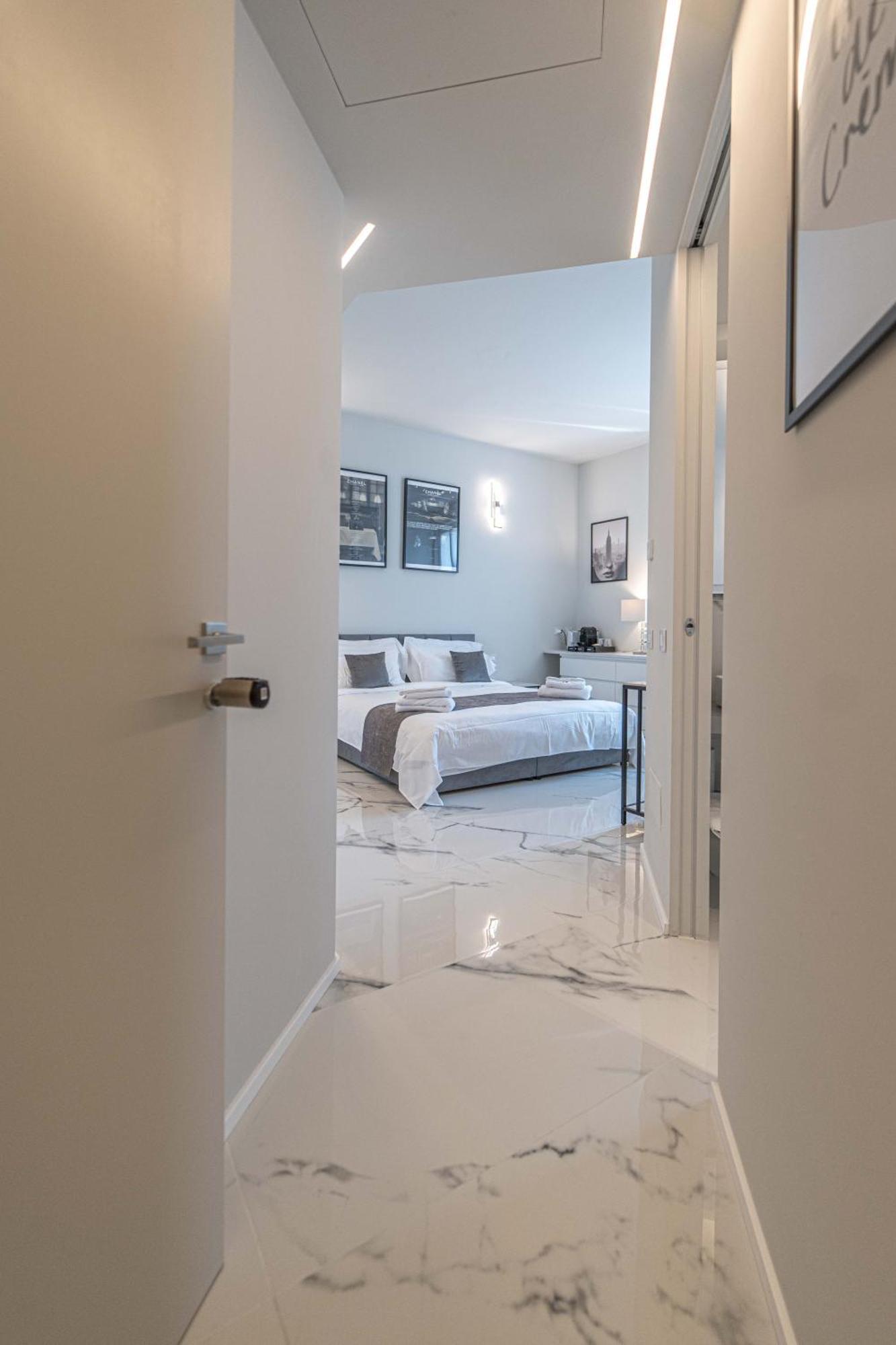 Moscova Luxury New Suite Milán Exteriér fotografie