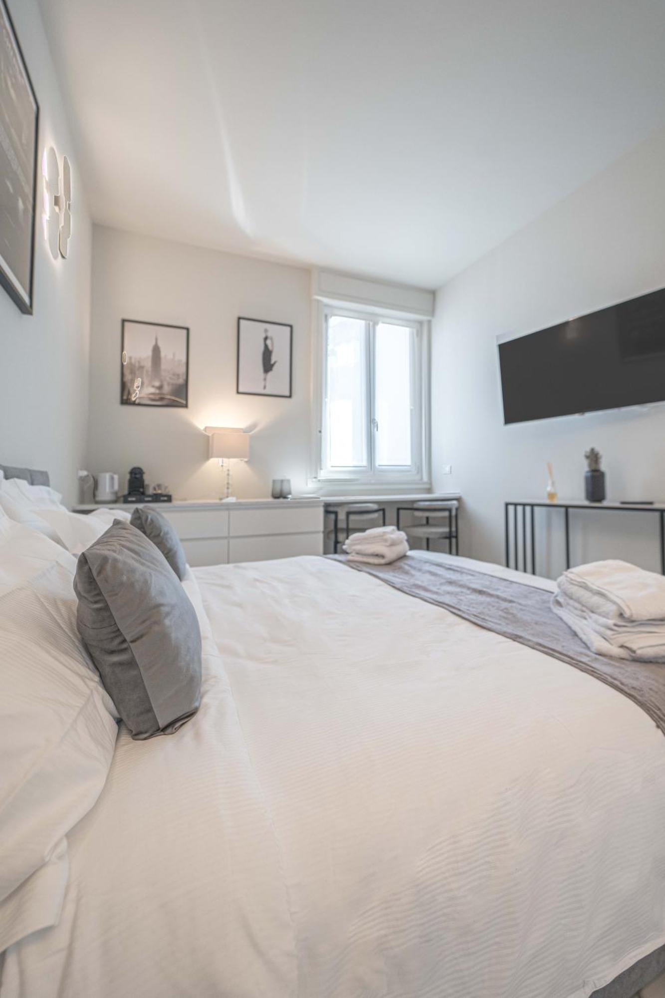 Moscova Luxury New Suite Milán Exteriér fotografie