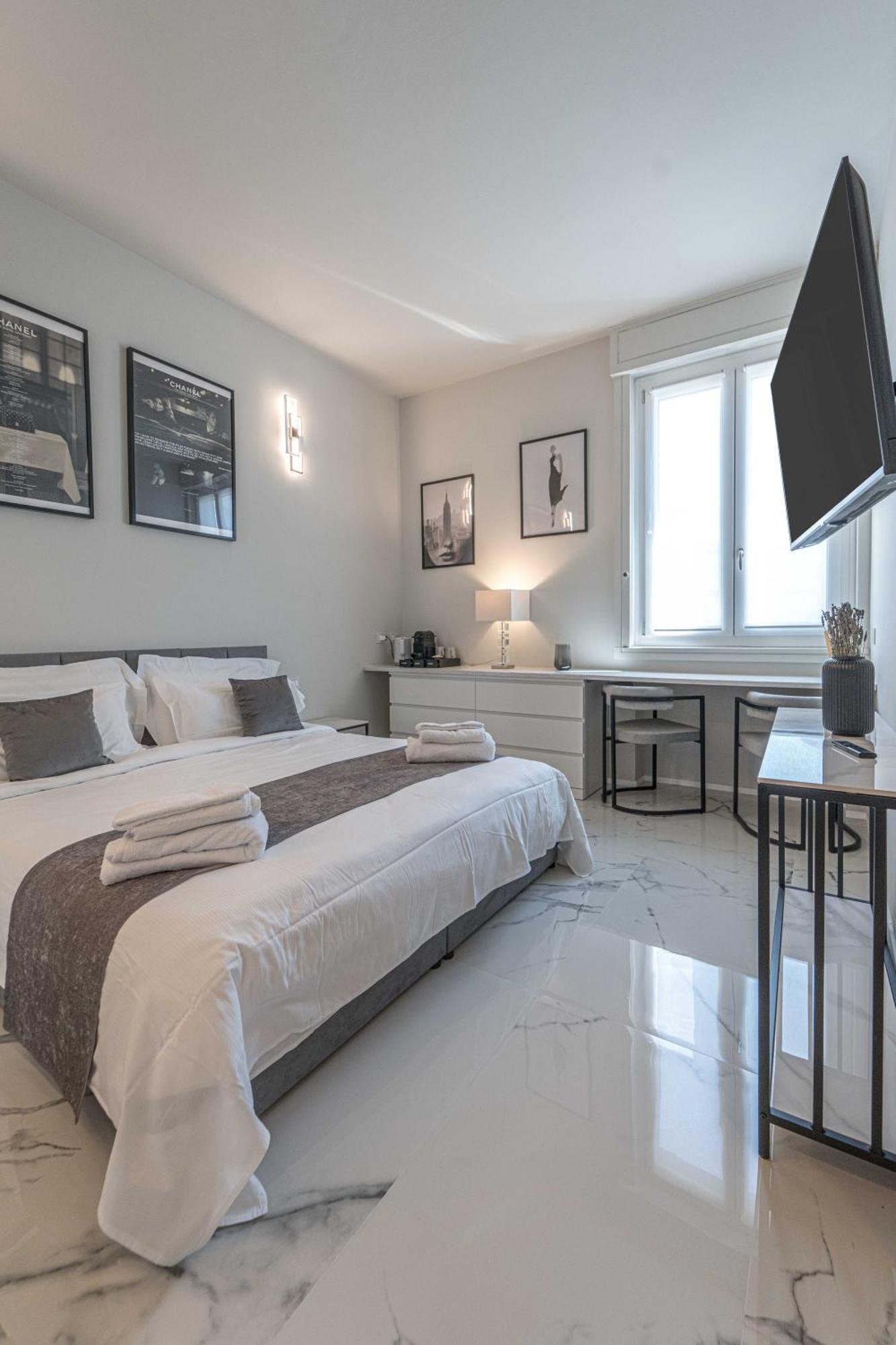 Moscova Luxury New Suite Milán Exteriér fotografie