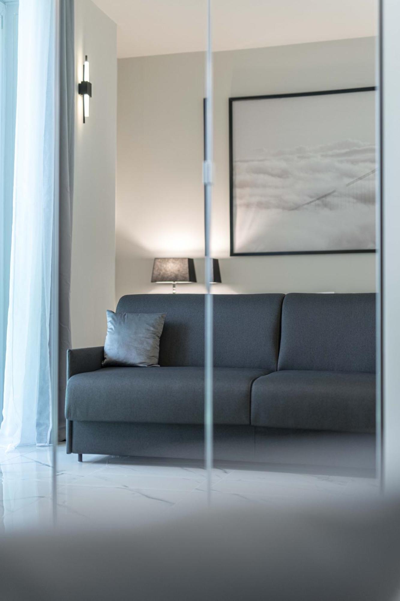 Moscova Luxury New Suite Milán Exteriér fotografie
